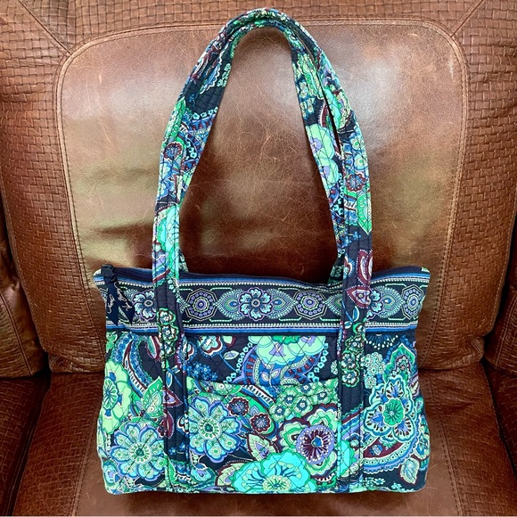 Vera Bradley Paisley Print Quilted Tote & Shoulder Bag & Sunglass Case Set - Picture 11 of 12